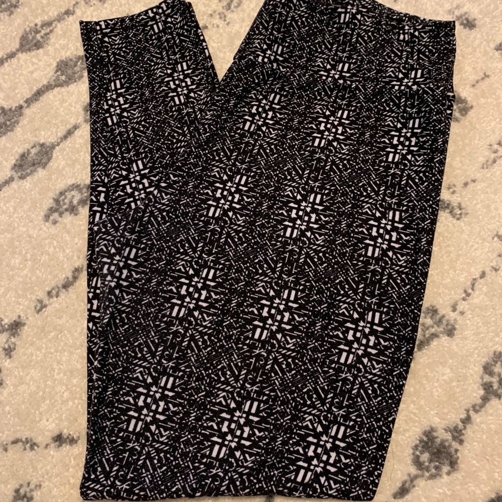 LuLaRoe TC LEGGINGS
